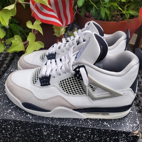 Nike Air Jordan Retro IV 4 Military Black 2022 Men Sz 9 Women sz10.5 sneaker - Picture 4 of 10
